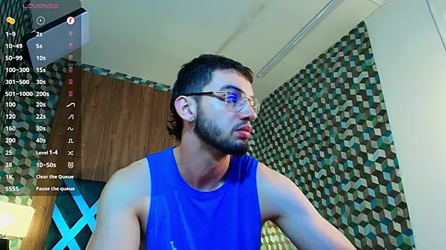 Snapshot of Michael_magno chatting on 09/22/25, 10:34 Michael magno online show from 09/22/25, 10:34