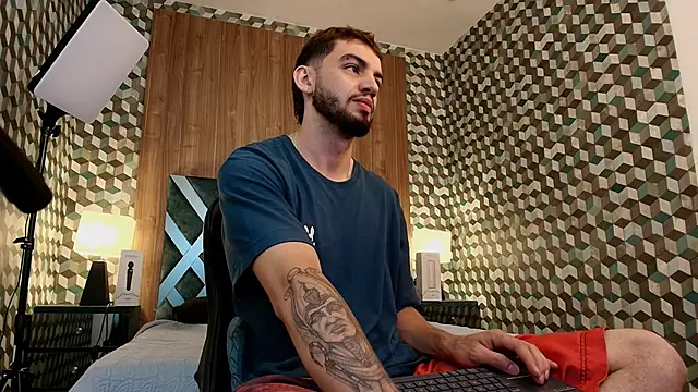 Snapshot of Michael_magno chatting on 10/01/25, 09:10 Michael magno online show from 10/01/25, 09:10