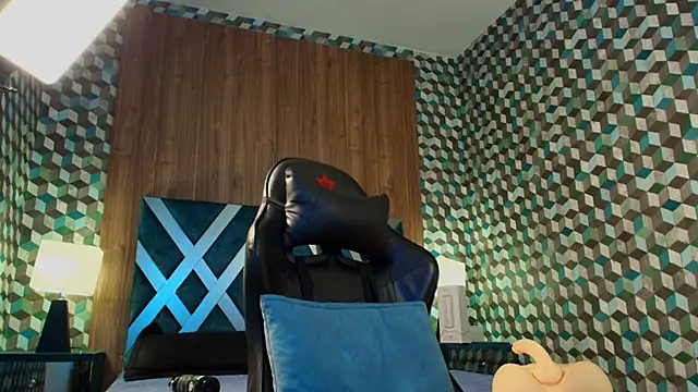 Snapshot of Michael_magno chatting on 10/14/25, 11:11 Michael magno online show from 10/14/25, 11:11