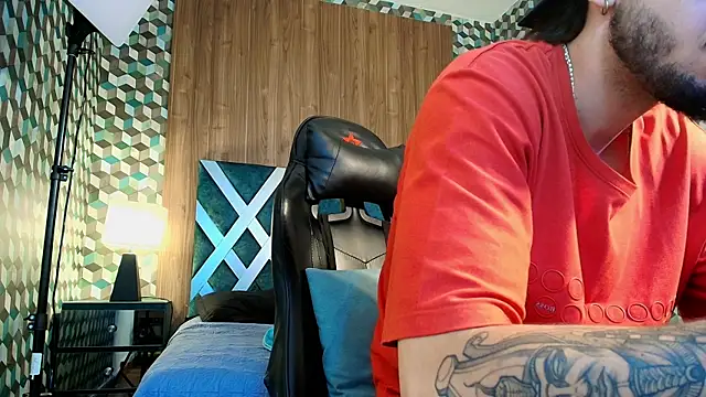 Snapshot of Michael_magno chatting on 11/12/25, 07:46 Michael magno online show from 11/12/25, 07:46