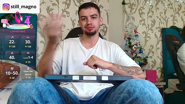 Snapshot of Michael_magno chatting on 12/15/25, 11:03 Michael magno online show from 12/15/25, 11:03