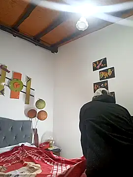 Snapshot of Chantal_hott chatting on 09/13/25, 02:50 Chantal hott online show from 09/13/25, 02:50