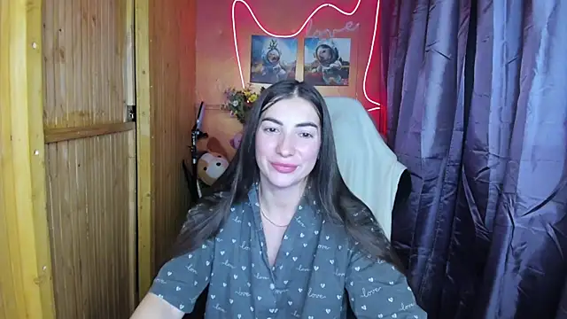 Snapshot of Fiery_Brunette_ chatting on 12/26/24, 02:59 Fiery Brunette online show from 12/26/24, 02:59