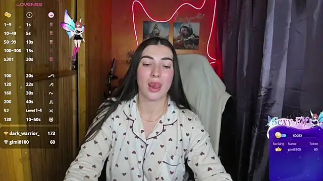 Snapshot of Fiery_Brunette_ chatting on 12/31/24, 05:55 Fiery Brunette online show from 12/31/24, 05:55