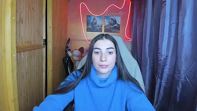 Snapshot of Fiery_Brunette_ chatting on 02/04/25, 11:38 Fiery Brunette online show from 02/04/25, 11:38