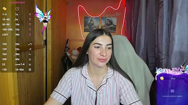 Snapshot of Fiery_Brunette_ chatting on 02/19/25, 05:38 Fiery Brunette online show from 02/19/25, 05:38