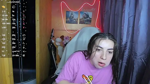 Snapshot of Fiery_Brunette_ chatting on 02/24/25, 12:05 Fiery Brunette online show from 02/24/25, 12:05