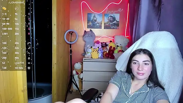 Snapshot of Fiery_Brunette_ chatting on 11/06/25, 05:14 Fiery Brunette online show from 11/06/25, 05:14