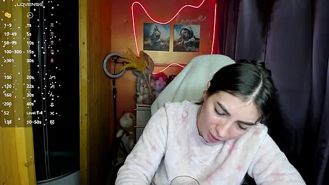 Snapshot of Fiery_Brunette_ chatting on 11/16/25, 09:48 Fiery Brunette online show from 11/16/25, 09:48