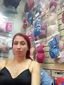 Snapshot of Paula382023 chatting on 12/13/24, 07:21 Paula382023 online show from 12/13/24, 07:21