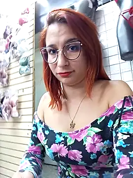 Snapshot of Paula382023 chatting on 01/23/25, 07:07 Paula382023 online show from 01/23/25, 07:07