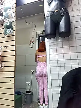 Snapshot of Paula382023 chatting on 01/25/25, 08:21 Paula382023 online show from 01/25/25, 08:21