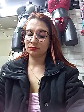 Snapshot of Paula382023 chatting on 01/25/25, 11:22 Paula382023 online show from 01/25/25, 11:22