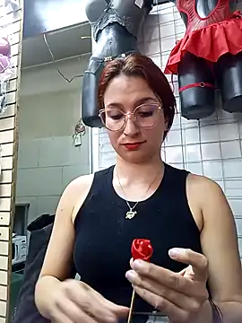 Snapshot of Paula382023 chatting on 02/04/25, 08:59 Paula382023 online show from 02/04/25, 08:59