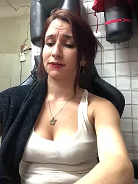 Snapshot of Paula382023 chatting on 02/18/25, 09:53 Paula382023 online show from 02/18/25, 09:53