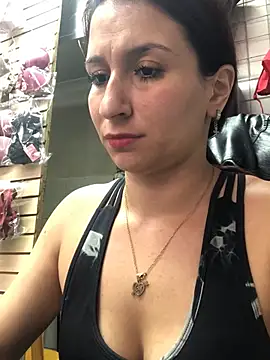 Snapshot of Paula382023 chatting on 03/01/25, 07:37 Paula382023 online show from 03/01/25, 07:37