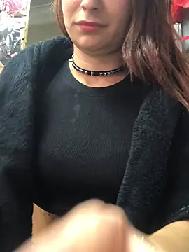 Snapshot of Paula382023 chatting on 03/08/25, 09:40 Paula382023 online show from 03/08/25, 09:40