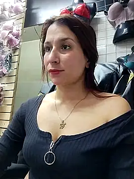 Snapshot of Paula382023 chatting on 03/19/25, 08:11 Paula382023 online show from 03/19/25, 08:11