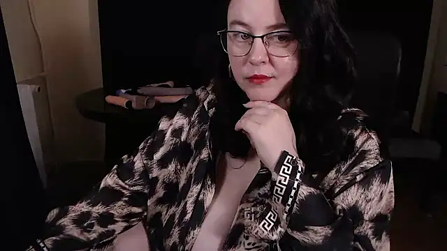 poshmistress online show from 11/13/25, 04:22