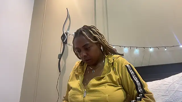 ChocolateCakeQueen online show from 01/14/25, 09:51