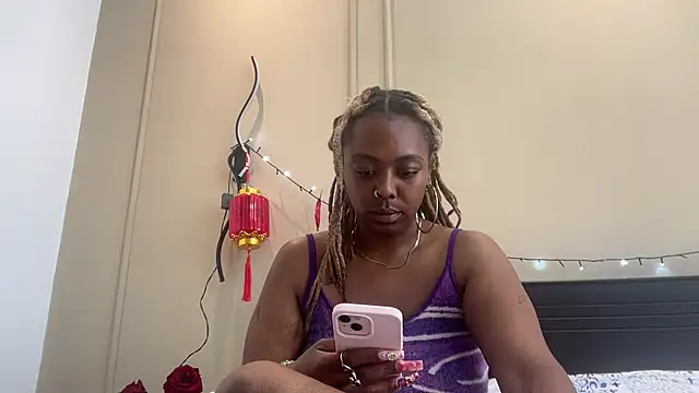 ChocolateCakeQueen online show from 02/14/25, 06:08