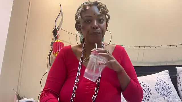 ChocolateCakeQueen online show from 03/07/25, 01:09