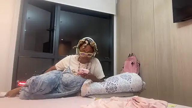 ChocolateCakeQueen online show from 03/11/25, 01:26