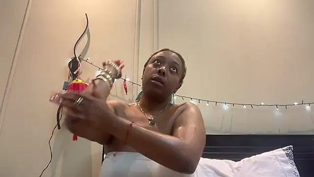 ChocolateCakeQueen online show from 03/17/25, 02:52