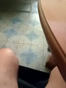 Snapshot of Mattias38 chatting on 11/03/25, 01:29 Mattias38 online show from 11/03/25, 01:29