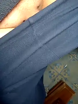 Snapshot of Mattias38 chatting on 11/25/25, 10:10 Mattias38 online show from 11/25/25, 10:10