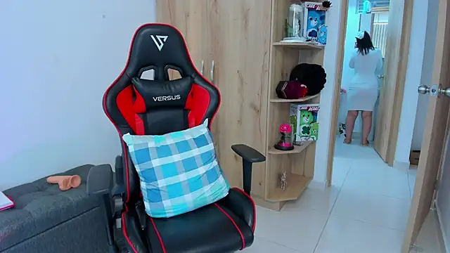  amanda seyfried19 online show from 09/23/25, 05:49