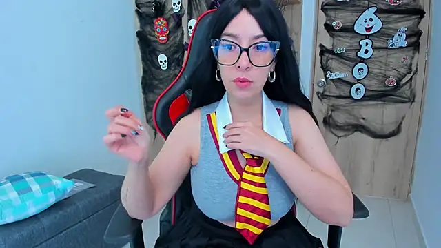  amanda seyfried19 online show from 10/29/25, 05:14