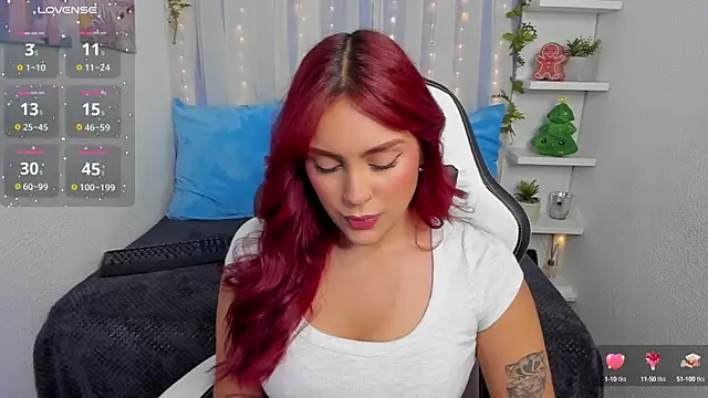 HazzelGray online show from 01/23/25, 03:01