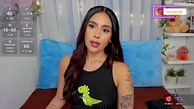 HazzelGray online show from 10/15/25, 03:45