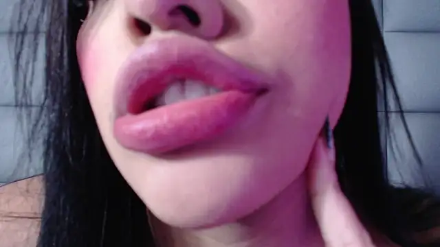 emily brontee  online show from 12/20/24, 12:38