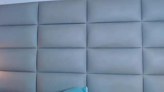 emily brontee  online show from 02/01/25, 01:30