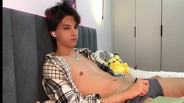 Snapshot of k0sta_ chatting on 02/15/25, 01:10 k0sta  online show from 02/15/25, 01:10