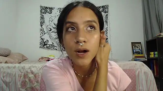 AlinaWoolf  online show from 12/04/24, 02:42