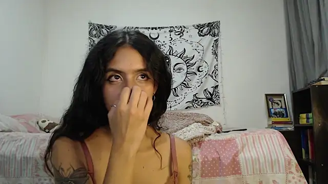 AlinaWoolf  online show from 01/11/25, 08:43