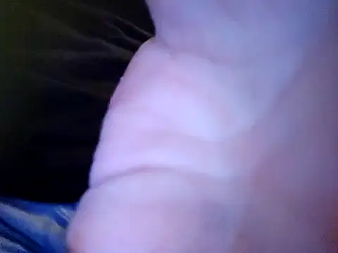 Snapshot of bakeyesmokems chatting on 01/27/25, 01:37 bakeyesmokems online show from 01/27/25, 01:37