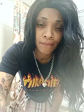 mariah2299 online show from 10/20/25, 04:57