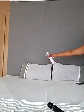 Jazmine-Blue online show from 12/22/24, 03:22