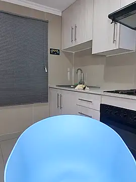 Jazmine-Blue online show from 10/22/25, 01:06