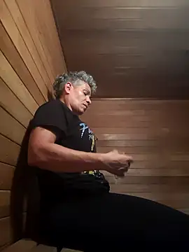 Snapshot of CeceilaMoon chatting on 02/23/26, 09:01 CeceilaMoon online show from 02/23/26, 09:01