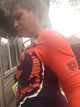 Snapshot of CeceilaMoon chatting on 03/30/26, 04:41 CeceilaMoon online show from 03/30/26, 04:41