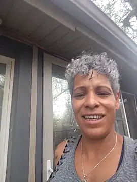 Snapshot of CeceilaMoon chatting on 03/31/26, 05:02 CeceilaMoon online show from 03/31/26, 05:02