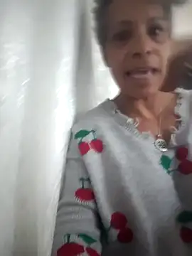 Snapshot of CeceilaMoon chatting on 04/08/26, 03:23 CeceilaMoon online show from 04/08/26, 03:23