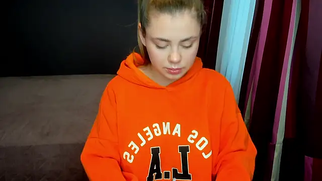 Snapshot of IsabellaBler chatting on 12/05/25, 06:55 IsabellaBler online show from 12/05/25, 06:55