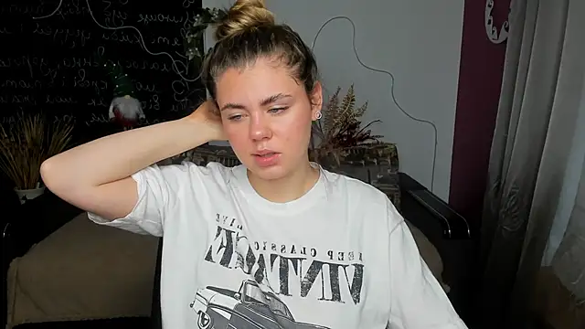 Snapshot of IsabellaBler chatting on 12/15/25, 06:50 IsabellaBler online show from 12/15/25, 06:50