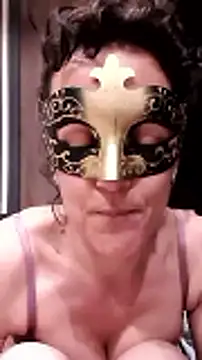 Snapshot of Masquegirlmysterious chatting on 02/21/26, 07:48 Masquegirlmysterious online show from 02/21/26, 07:48